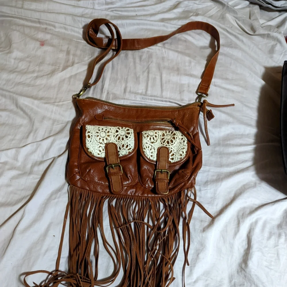 Purse - Picture 1 of 2